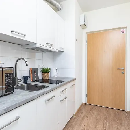 Superapart Kierbedzia Warsaw Exterior photo
