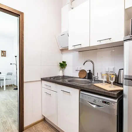 Superapart Kierbedzia Warsaw Exterior photo