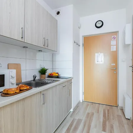 Superapart Kierbedzia Warsaw Exterior photo